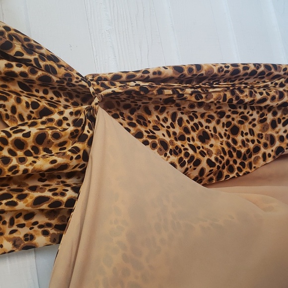 Aritzia Babaton Wallace Wrap Dress - Picture 5 of 7